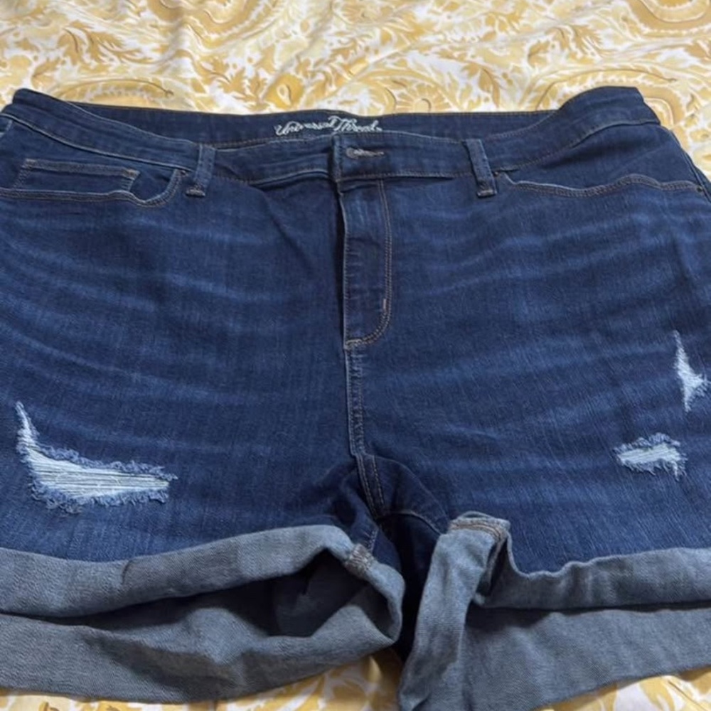 Universal Thread Jean Shorts, Size 20